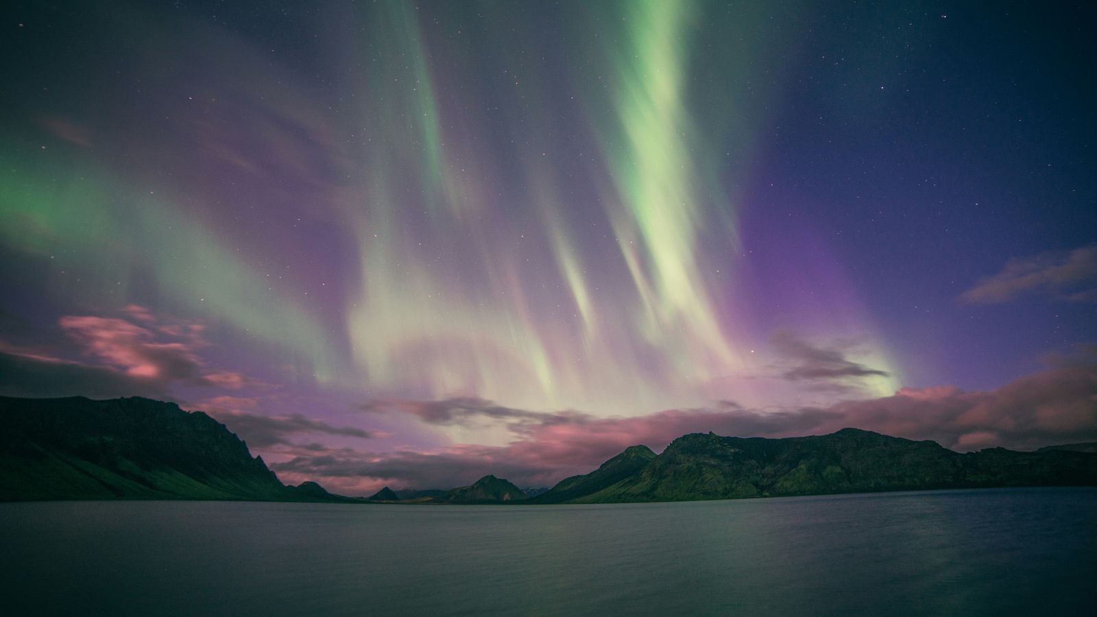 Jonatan Pie on Unsplash