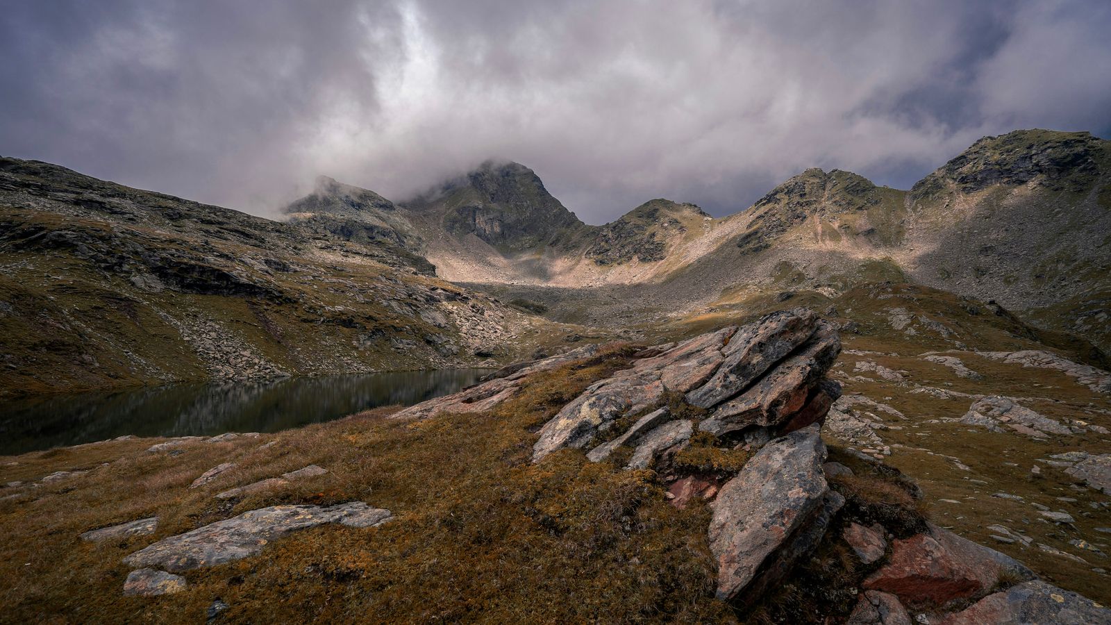 Pascal Debrunner on Unsplash