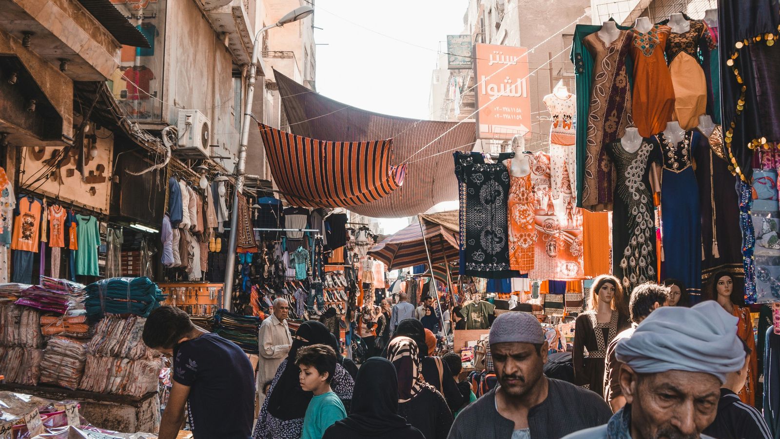 Alex Azabache on Unsplash