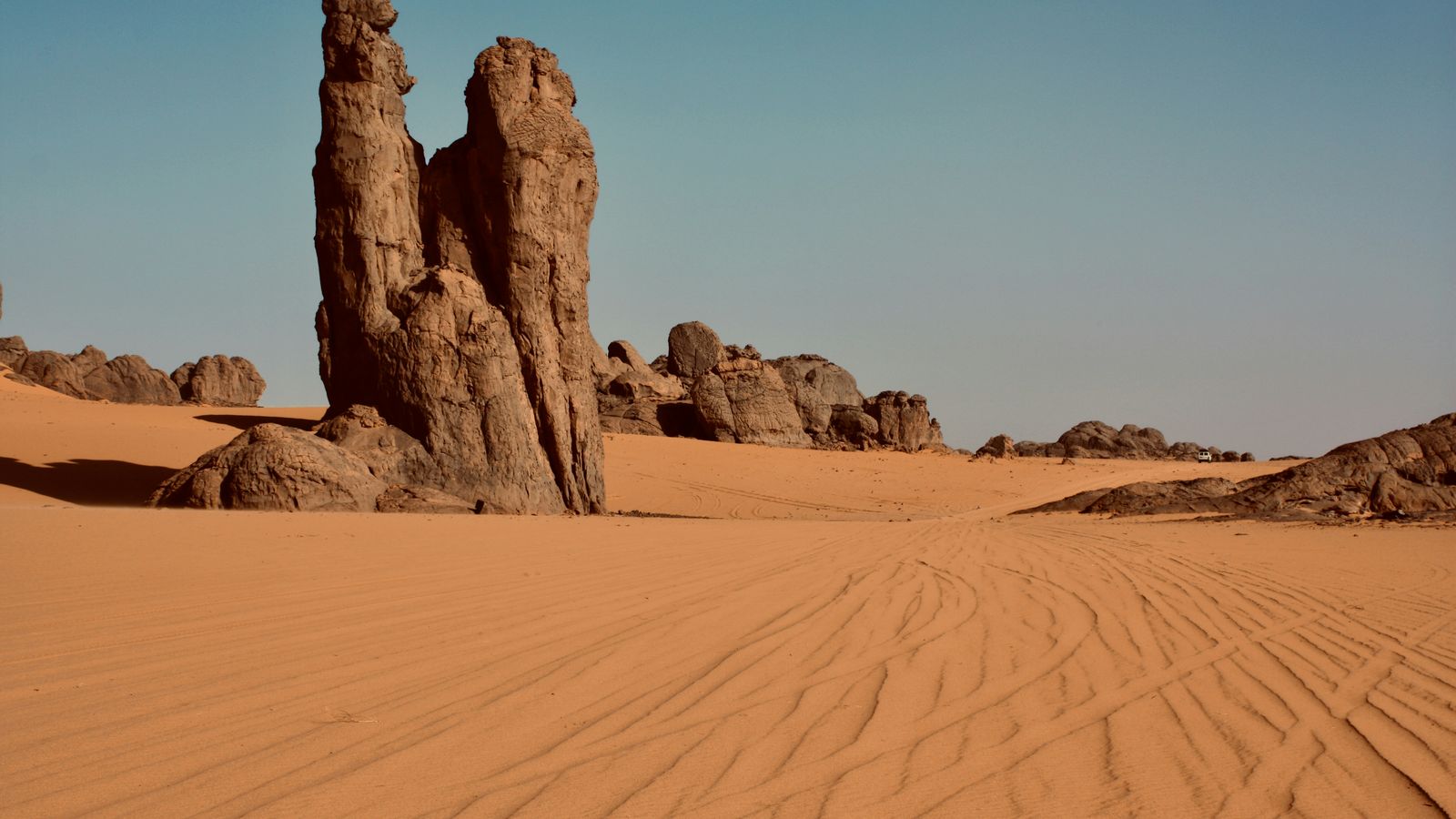 Azzedine Rouichi on Unsplash
