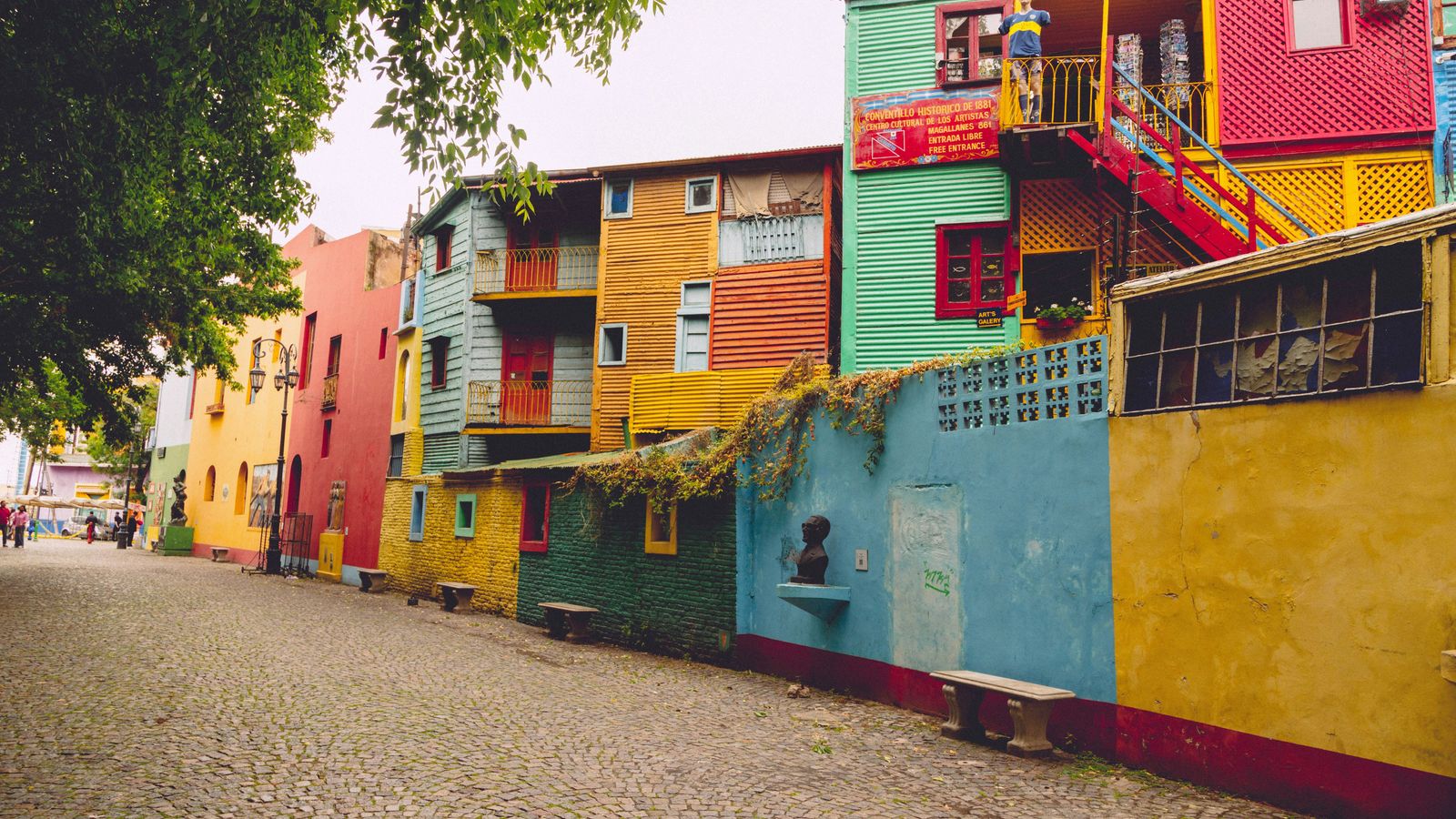 Gustavo Sánchez on Unsplash