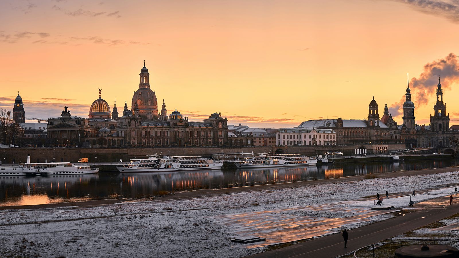 Oliver Guhr on Unsplash