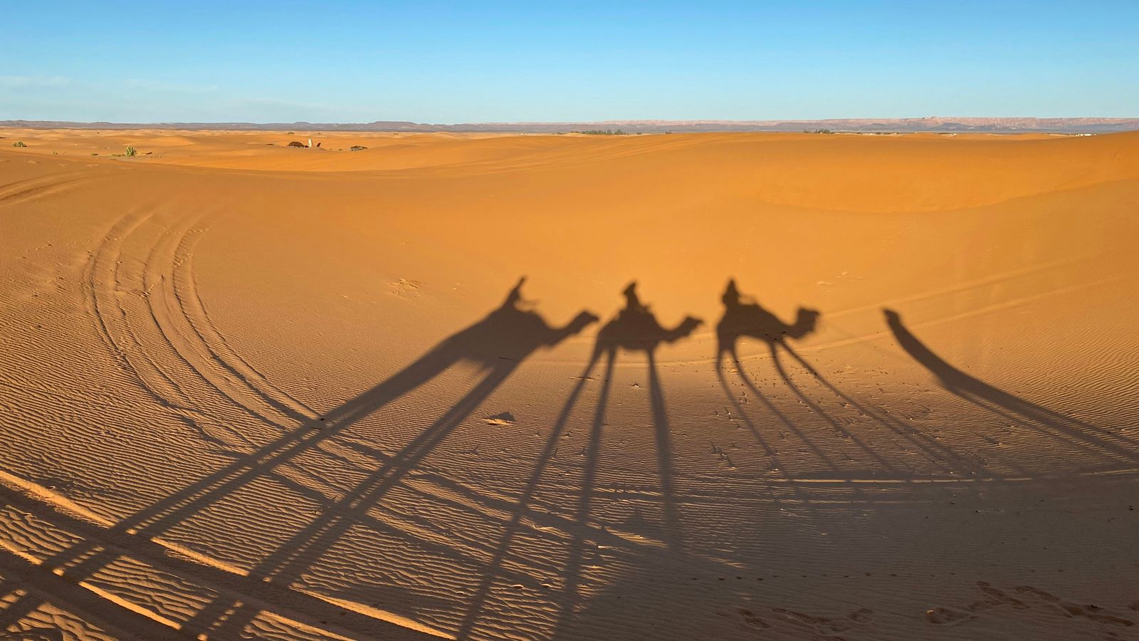 Jillian Amatt - Artistic Voyages on Unsplash