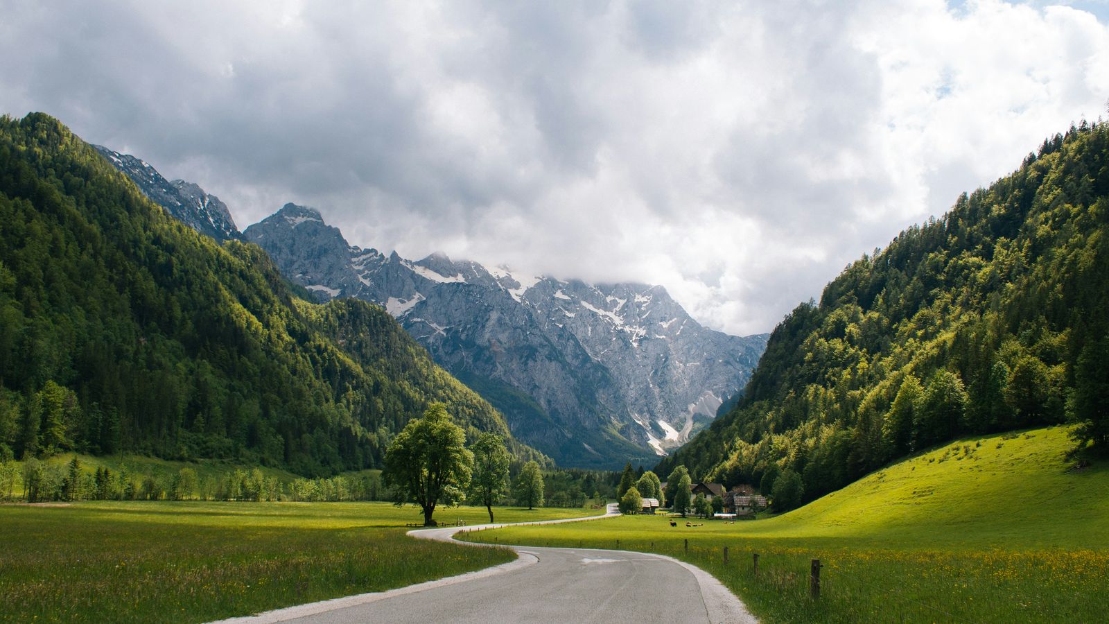 Marino Linic on Unsplash