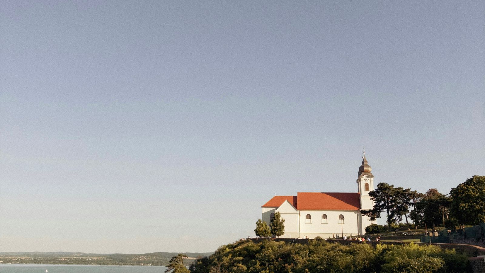 Adam Hornyak on Unsplash