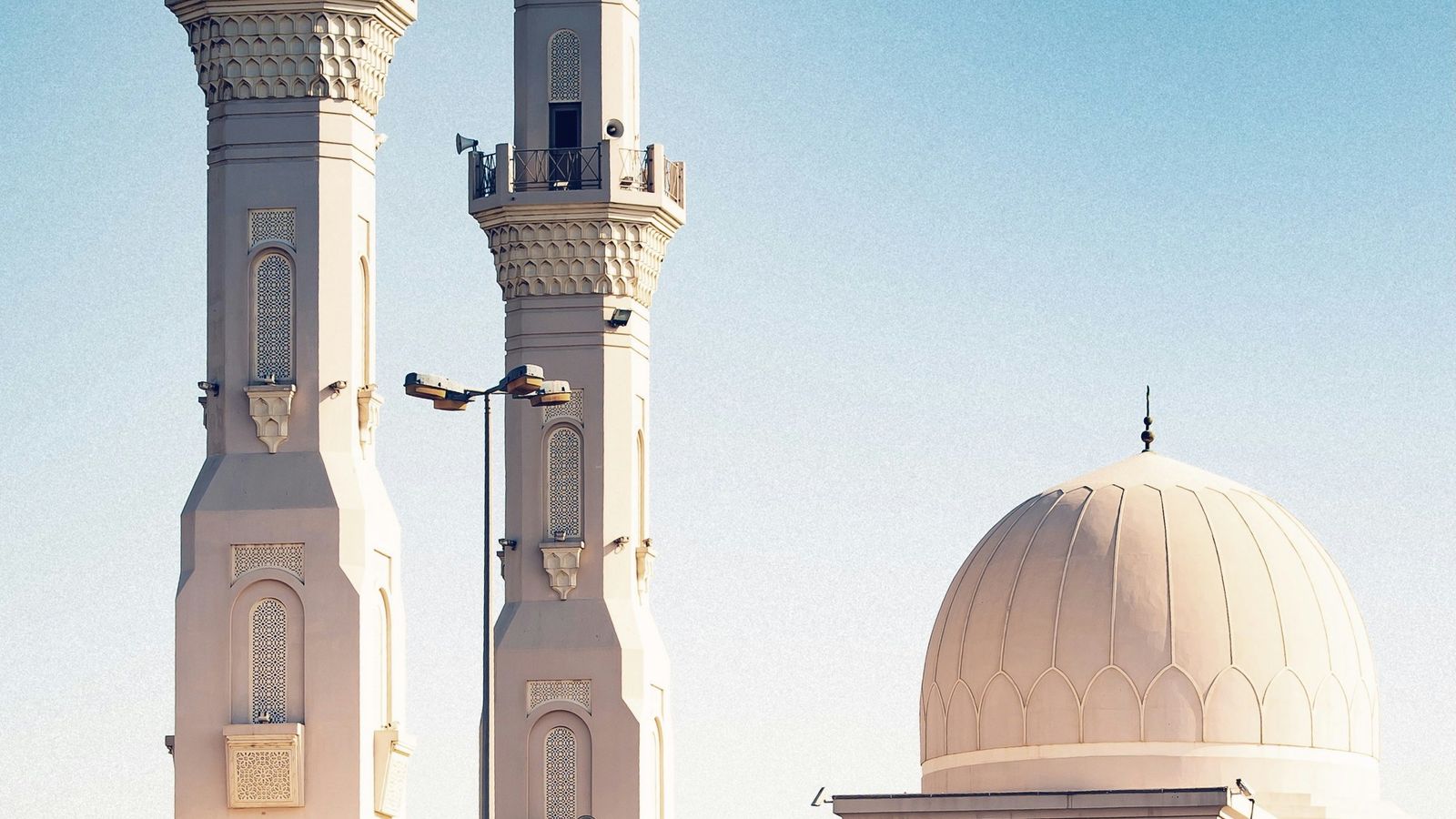 Abdulla Abeedh on Unsplash