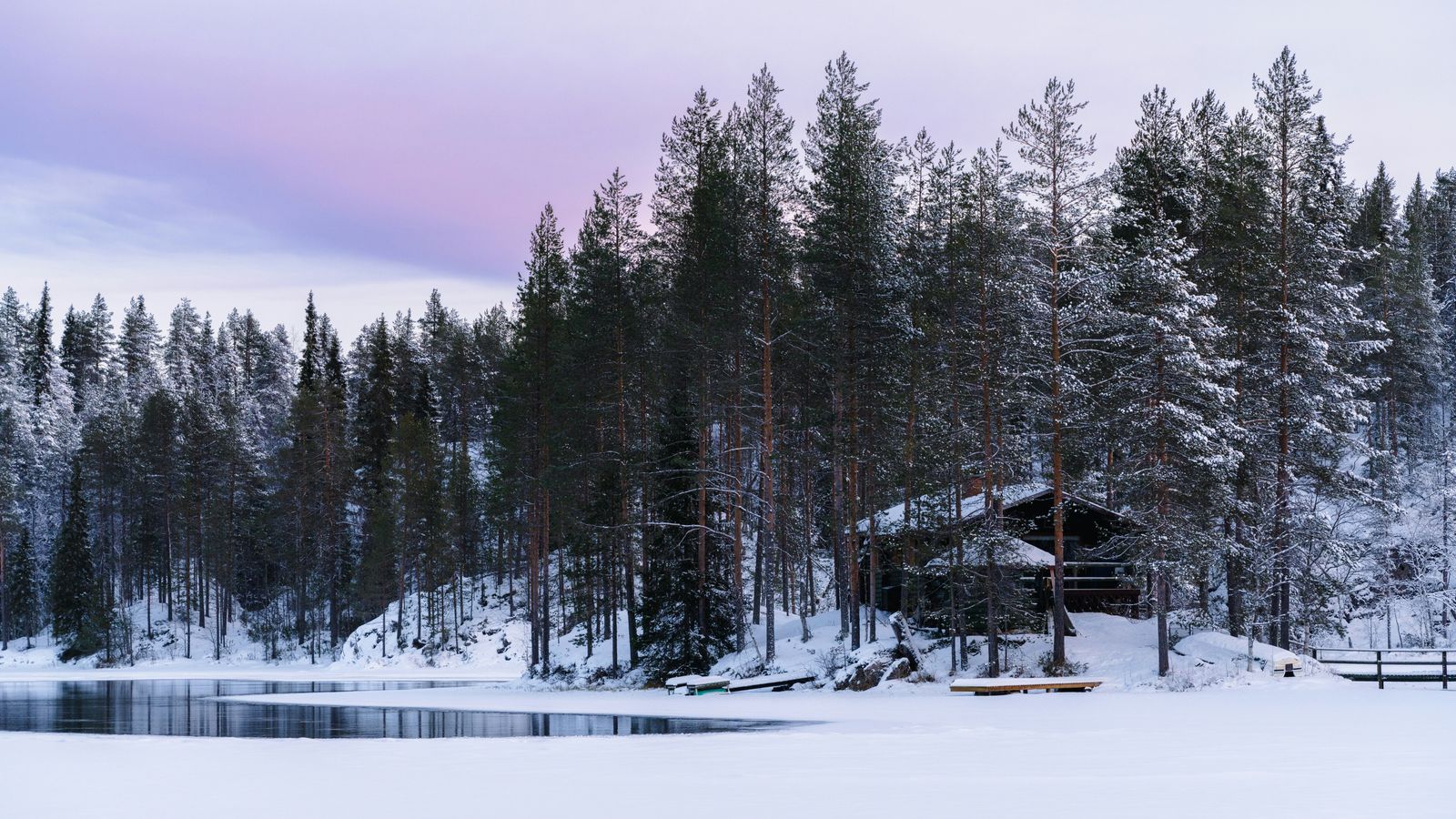 Himmel S on Unsplash