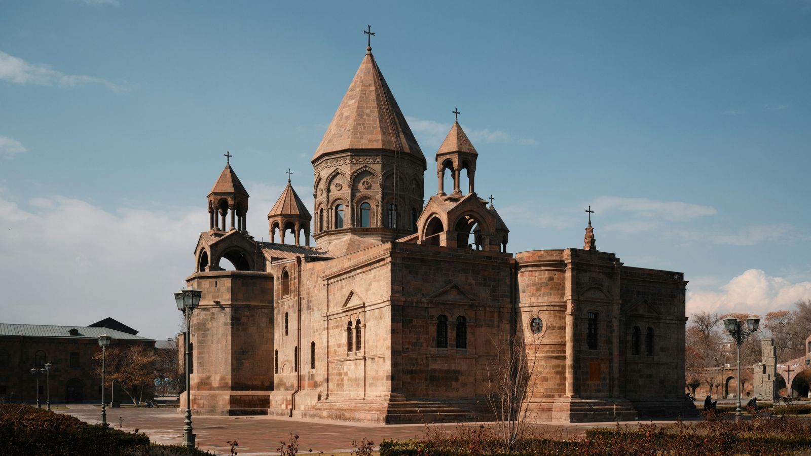 Artur Adilkhanian on Unsplash